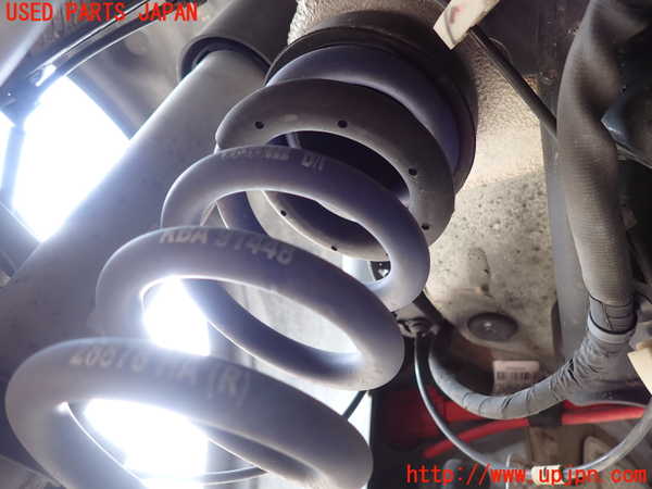5UPJ-17015100]BMW M4 クーペ(3C30)(F82)右リアスプリング 中古_m0002.jpg