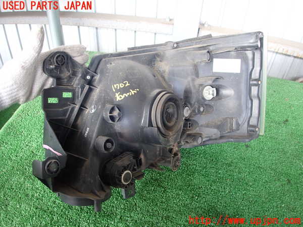 2UPJ-17021130]NV350 キャラバン バン(VW2E26)右ヘッドライト ハロゲン 中古_m0004.jpg