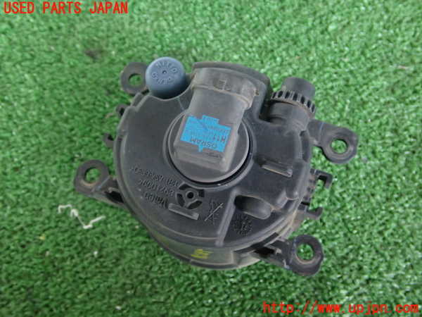 5UPJ-17021182]NV350 キャラバン バン(VW2E26)左フォグ 中古_m0004.jpg