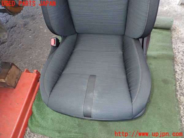 5UPJ-17037065]クラウン アスリート ハイブリッド(AWS210)助手席シート 中古_m0003.jpg