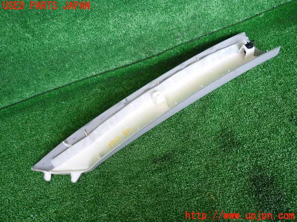 5UPJ-17037660]クラウン アスリート ハイブリッド(AWS210)左フロントピラートリム 中古_m0002.jpg