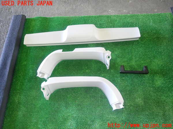 5UPJ-17051578]デリカD：5(CV1W)バックドア内張り 中古_m0002.jpg