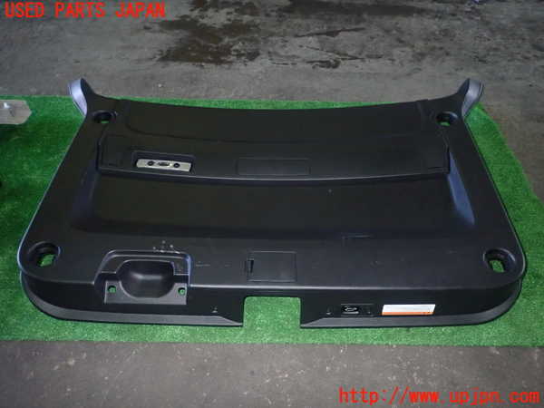 5UPJ-17051578]デリカD：5(CV1W)バックドア内張り 中古_m0004.jpg
