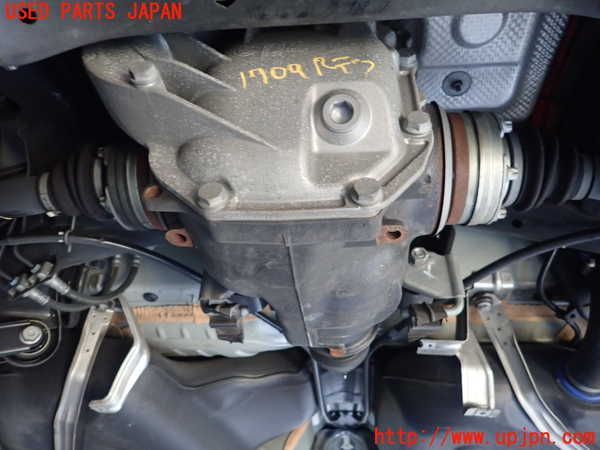5UPJ-17094355]BMW 335i クーペ(KG35 E92)リアデフ 中古_m0001.jpg