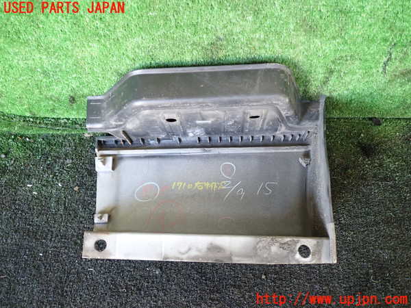 5UPJ-17101390]レジアスエース(ハイエース200系)(KDH201V)右サイドステップ 中古_m0003.jpg