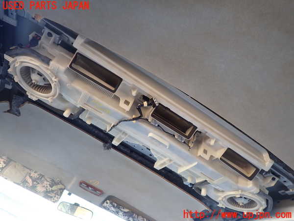 5UPJ-17106082]レジアスエース(ハイエース200系)(KDH201V)エバポレーター2 中古_m0001.jpg
