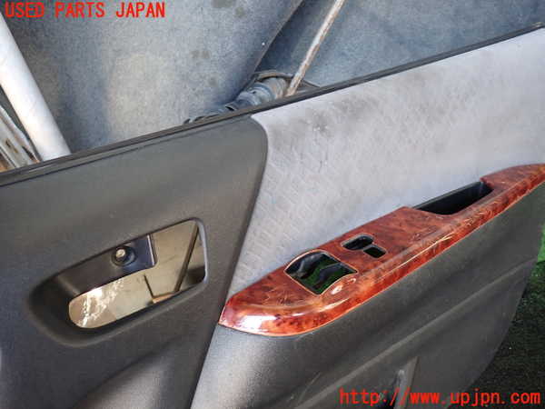 5UPJ-17101234]レジアスエース(ハイエース200系)(KDH201V)右前ドア内張り 中古_m0002.jpg