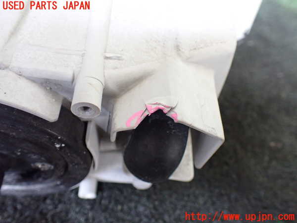 1UPJ-17111182]ランクル100系(UZJ100W)左フォグ ジャンク部品取り_m0005.jpg