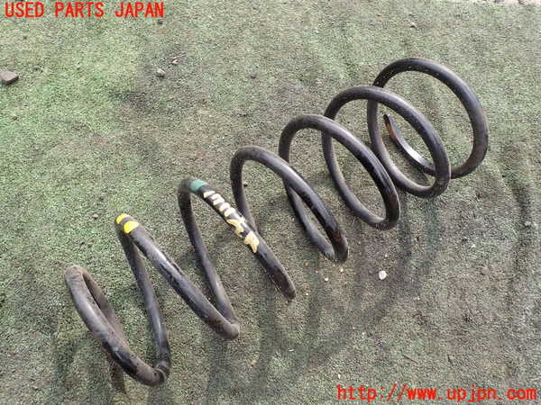 5UPJ-17115105]ランクル100系(UZJ100W)左リアスプリング 中古_m0001.jpg