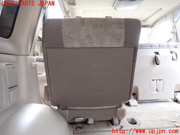 5UPJ-17117175]ランクル100系(UZJ100W)左2列目シート 中古_m0004.jpg