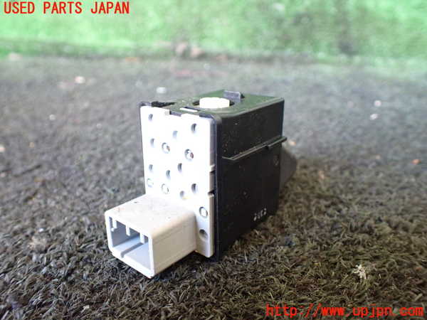 5UPJ-17126300]ジープラングラー(TJ40S)デフォッガースイッチ 中古_m0002.jpg