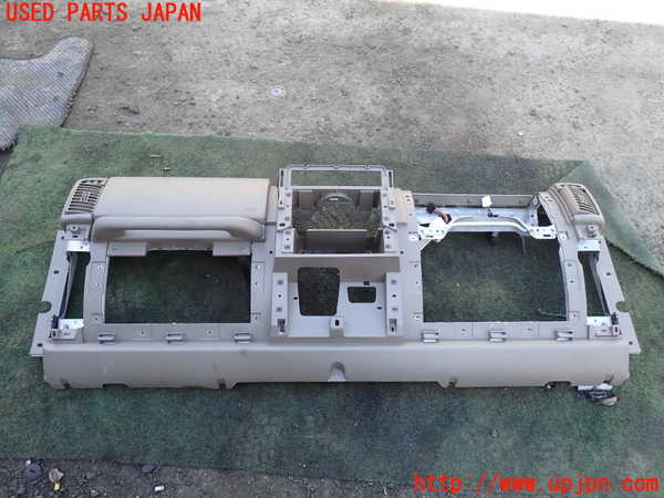 5UPJ-17127505]ジープラングラー(TJ40S)ダッシュボード 中古_m0001.jpg