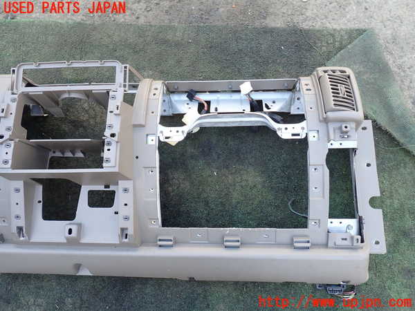 5UPJ-17127505]ジープラングラー(TJ40S)ダッシュボード 中古_m0002.jpg