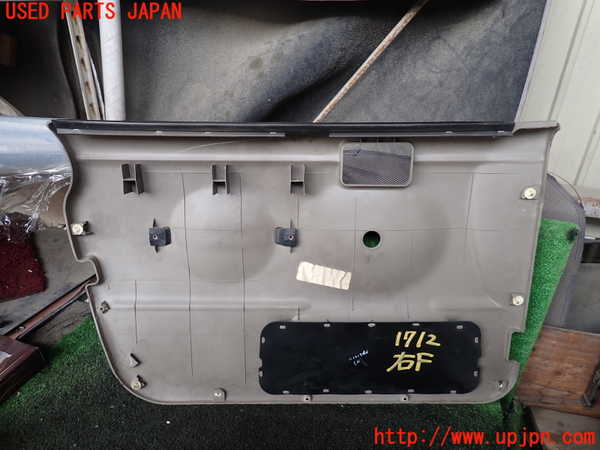 5UPJ-17121234]ジープラングラー(TJ40S)右ドア内張り 中古_m0004.jpg