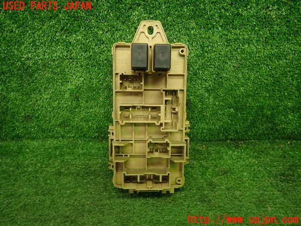 5UPJ-17156742]インプレッサ WRX-STi(GC8)ヒューズボックス2 中古_m0002.jpg