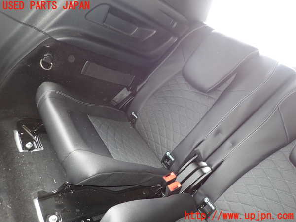 5UPJ-17207235]ベンツ GLB200 d(247612M)(X247)右3列目シート 中古_m0001.jpg