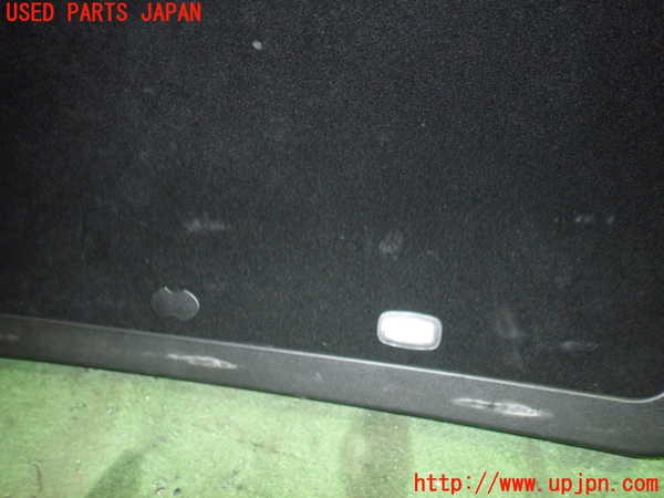 5UPJ-17221578]ベンツ ML350 4MATIC W164(164186)バックドア内張り 中古_m0002.jpg