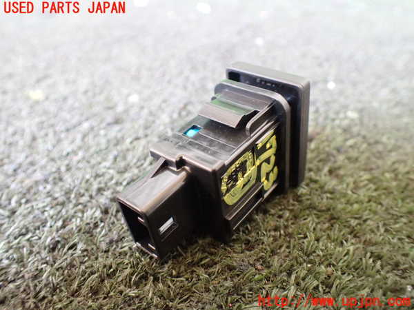 5UPJ-17236308]ジムニー シエラ(JB74W)スイッチ3（ヘッドランプウォッシャー） 中古_m0002.jpg
