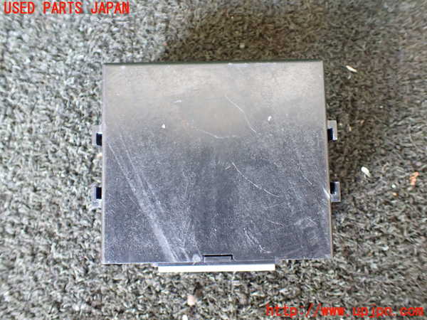 5UPJ-17236146]ジムニー シエラ(JB74W)コンピューター1 38885-78R00 中古_m0003.jpg