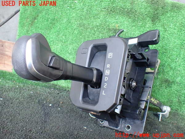 5UPJ-17237555]ジムニー シエラ(JB74W)ATシフトレバー 中古_m0001.jpg