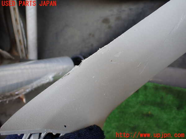 5UPJ-17237655]ジムニー シエラ(JB74W)右フロントピラートリム 中古_m0002.jpg