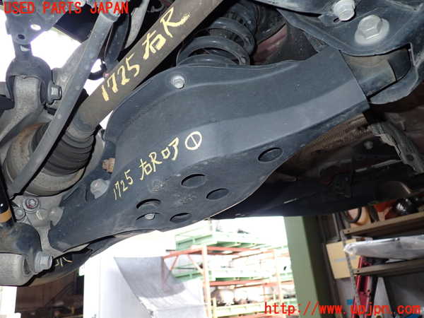 5UPJ-17255200]レクサス・GS300h(AWL10)右リアロアアーム1 中古_m0001.jpg