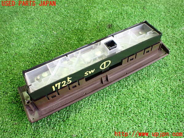 5UPJ-17256306]レクサス・GS300h(AWL10)スイッチ1(シートヒーター　シートエアコン) 中古_m0002.jpg