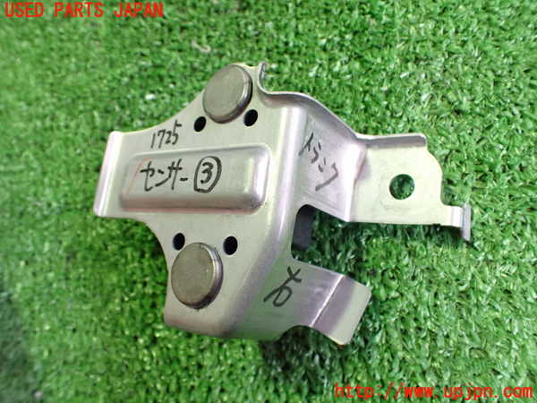 5UPJ-17256383]レクサス・GS300h(AWL10)センサー3(アクセラレーション) 中古 89191-22020_m0002.jpg