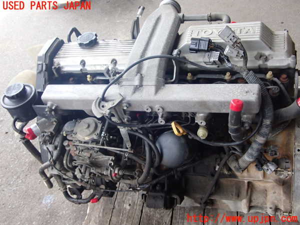 2UPJ-17272010]ランクル70系(HZJ77V(改))エンジン 1HZ 4WD 中古