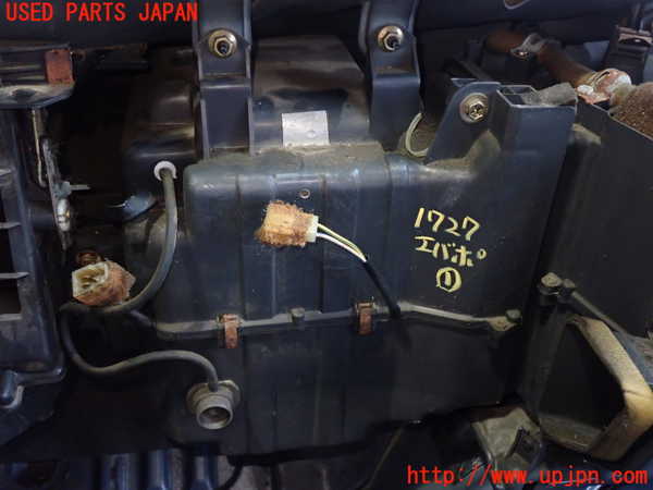 5UPJ-17276081]ランクル70系(HZJ77V(改))エバポレーター1 中古_m0001.jpg
