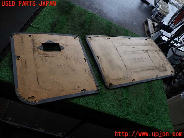 2UPJ-17271578]ランクル70系(HZJ77V(改))バックドア内張り 中古_m0005.jpg