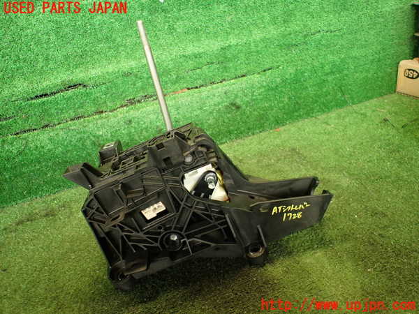 5UPJ-17287555]レクサス・NX300(AGZ10)ATシフトレバー 中古_m0001.jpg