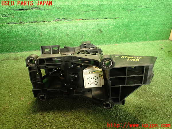 5UPJ-17287555]レクサス・NX300(AGZ10)ATシフトレバー 中古_m0002.jpg