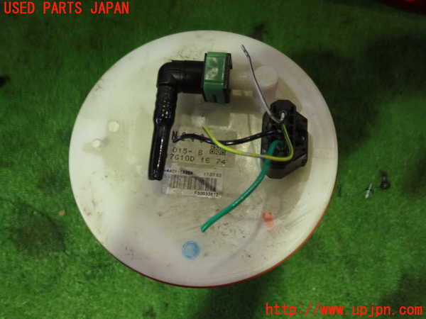 5UPJ-17302510]アバルト・124スパイダー(NF2EK)燃料ポンプ 中古_m0003.jpg