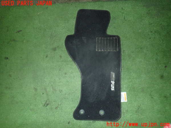 5UPJ-17307800]アバルト・124スパイダー(NF2EK)フロアマット 中古_m0002.jpg