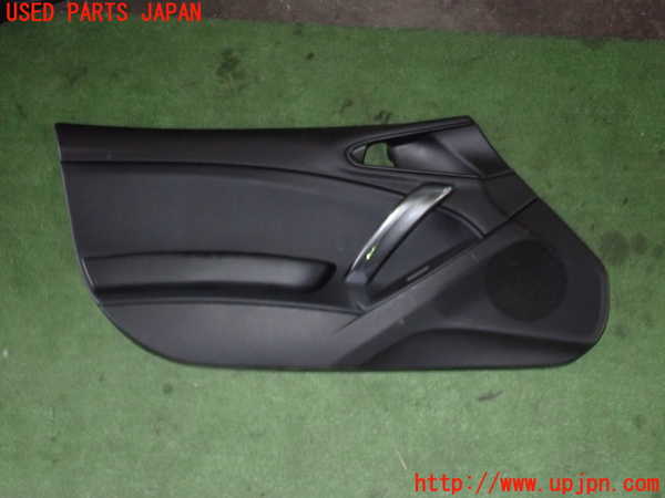 5UPJ-17301264]アバルト・124スパイダー(NF2EK)左ドア内張り 中古_m0001.jpg