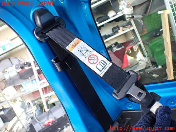 5UPJ-17337185]ジムニー(JB64W)左2列目シートベルト 中古_m0001.jpg