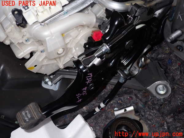 5UPJ-17347550]クラウン ロイヤル ハイブリッド(AWS210)サイドブレーキレバー 中古_m0001.jpg