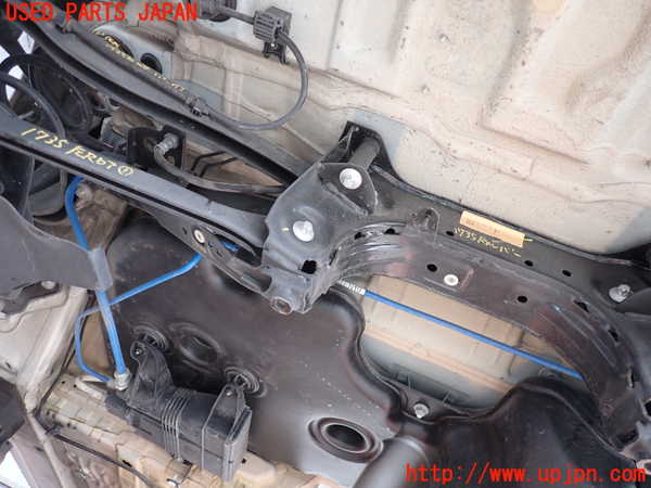 5UPJ-17355295]BMW 118i F40(7K15)リアメンバー 中古 1シリーズ_m0003.jpg