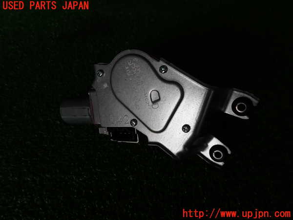 5UPJ-17356775]BMW 118i F40(7K15)リアワイパーモーター 中古 1シリーズ_m0002.jpg