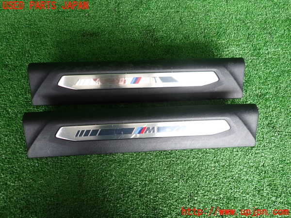 5UPJ-17357740]BMW 118i F40(7K15)スカッフプレート 中古 1シリーズ_m0001.jpg