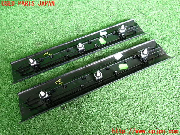 5UPJ-17357740]BMW 118i F40(7K15)スカッフプレート 中古 1シリーズ_m0004.jpg