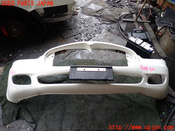 1UPJ-17361010]マセラティ・クアトロポルテ(MQP)フロントバンパー 中古_m0001.jpg