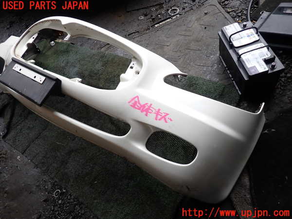 1UPJ-17361010]マセラティ・クアトロポルテ(MQP)フロントバンパー 中古_m0002.jpg