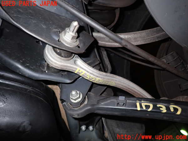 5UPJ-17375200]ベンツ CLS400(218361 C218)右リアロアアーム1 中古_m0001.jpg