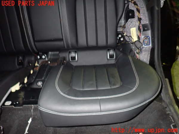 5UPJ-17377385]ベンツ CLS400(218361 C218)リアシート 中古_m0003.jpg