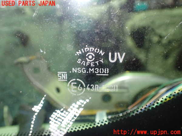 5UPJ-17391202]セレナ(GFC27)左フロント三角窓ガラス NSG M3O8 中古_m0003.jpg