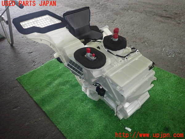 5UPJ-17396081]セレナ(GFC27)エバポレーター1 (フロント) 中古_m0003.jpg