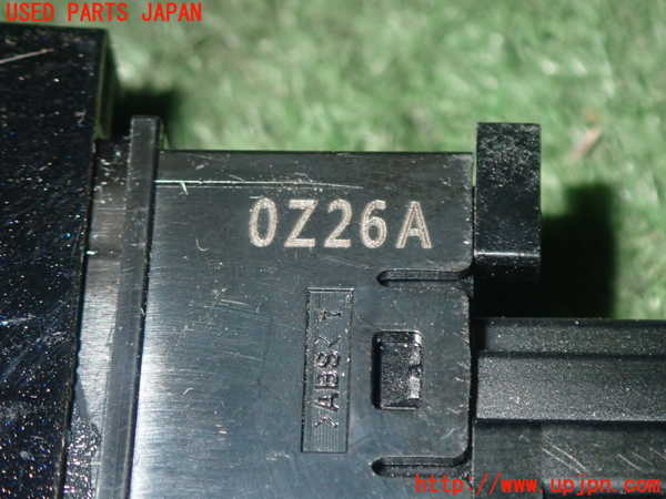 1UPJ-17396308]セレナ(GFC27)スイッチ3 (カメラ) 中古_m0004.jpg