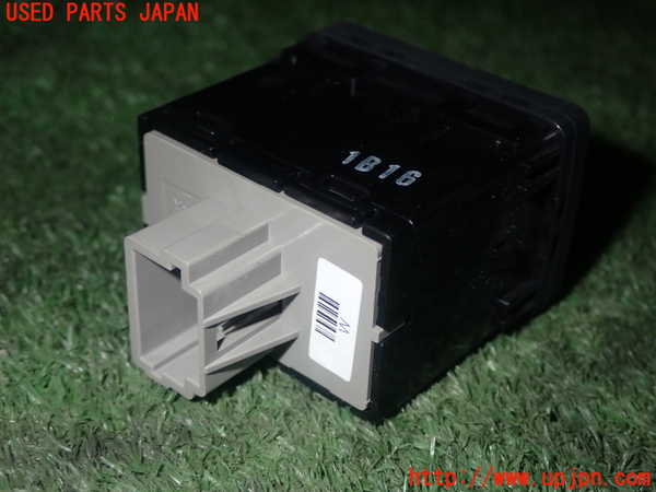 1UPJ-17396310]セレナ(GFC27)スイッチ5 (スライドドア) 中古_m0003.jpg